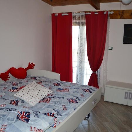 Villa Carmen Castel Volturno Bagian luar foto
